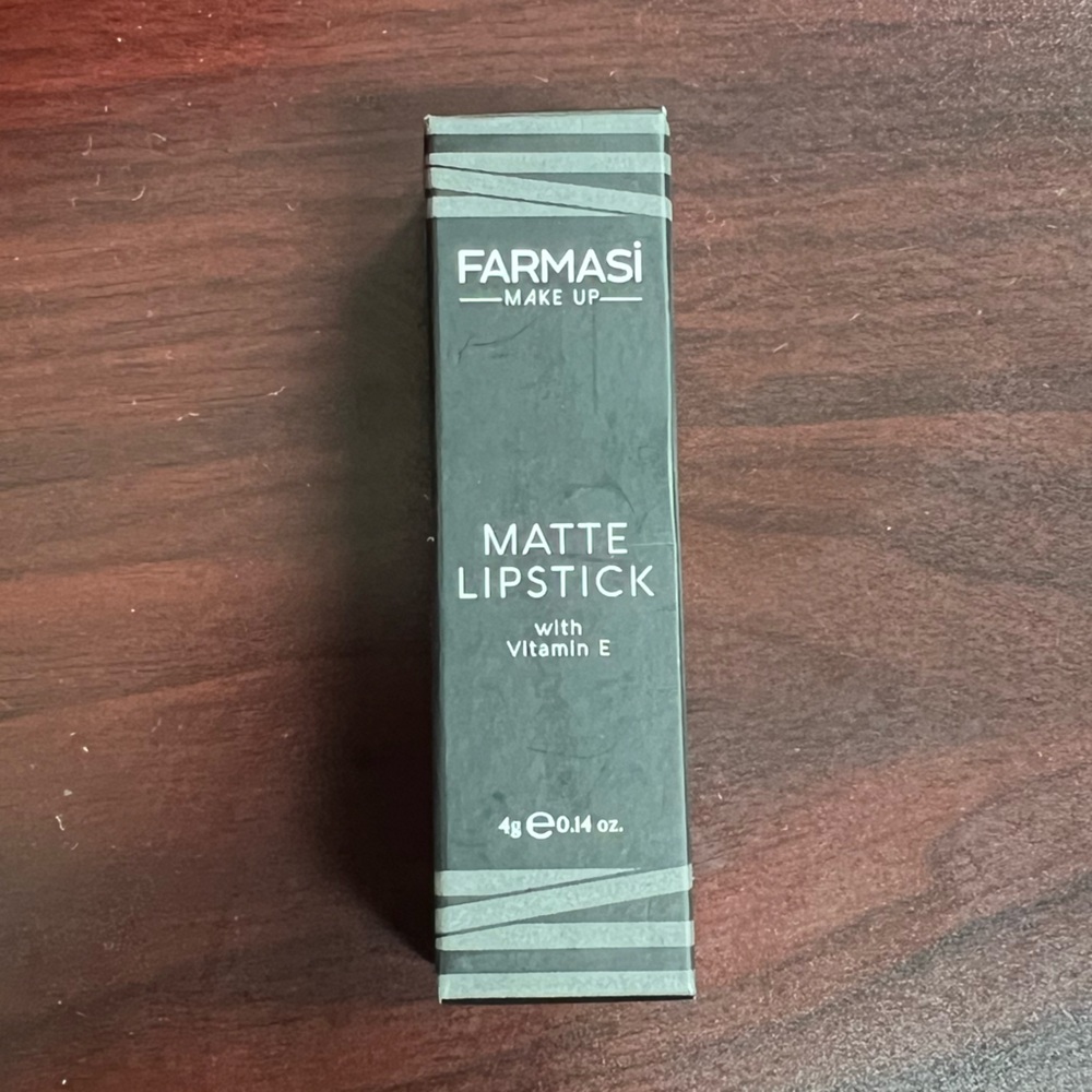 Farmasi Matte Lipstick with Vitamin E #14 Fall Neutral